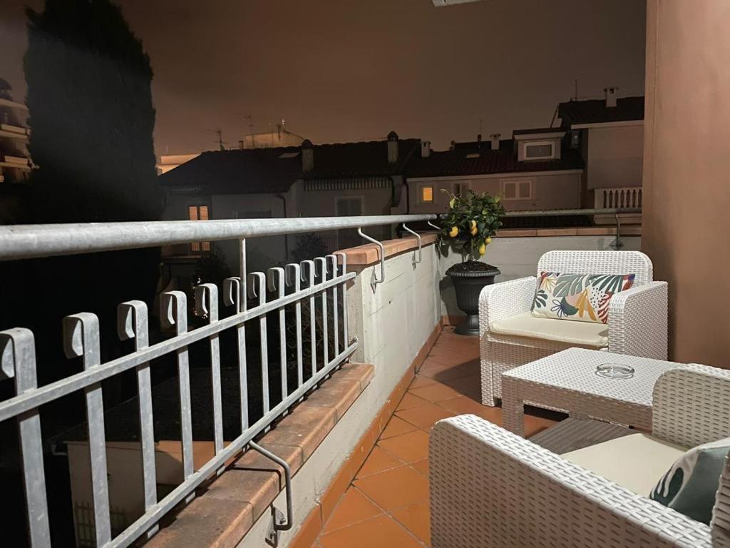 The Loft E&E Cinecitta Apartment Емполи Стая снимка